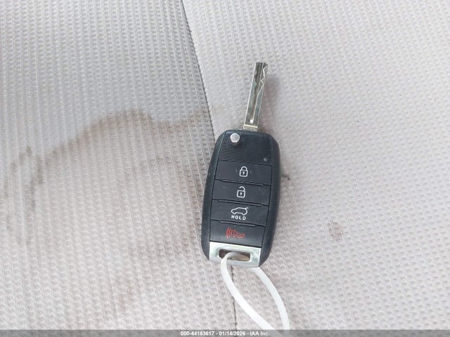 5XYKT4A65EG429615 KIA SORENTO LX