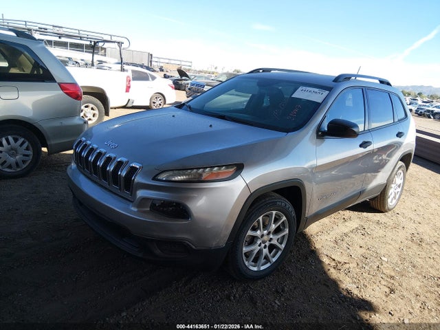 1C4PJLAB8GW284417 Jeep Cherokee Sport