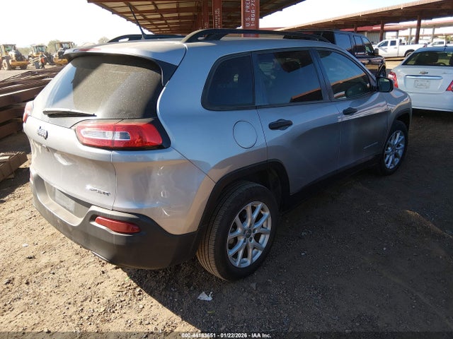 1C4PJLAB8GW284417 Jeep Cherokee Sport