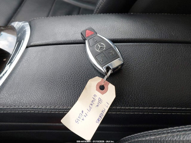 2017 Mercedes-benz C 300 4matic მანქანა იყიდება აუქციონზე, vin: 55SWF4KB9HU210235, აუქციონის ნომერი: 44163691