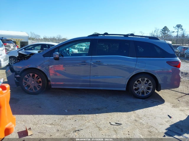 Honda Odyssey Touring 2025 5FNRL6H80SB062143 Image 14