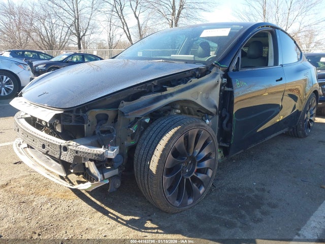 2022 TESLA MODEL Y 7SAYGDEF0NF336150 Photo 1