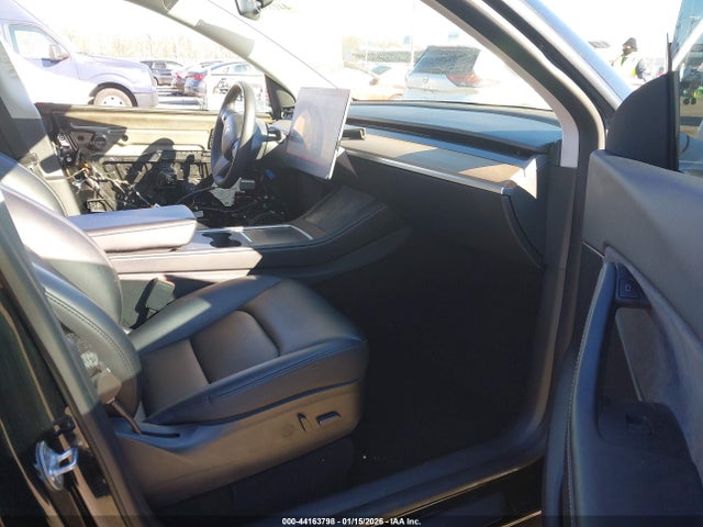 2022 TESLA MODEL Y 7SAYGDEF0NF336150 Photo 4