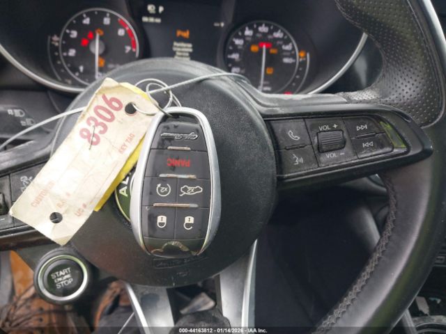 2022 ALFA ROMEO GIULIA ZARFANBN6N7655152 Photo 10