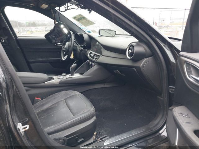 2022 ALFA ROMEO GIULIA ZARFANBN6N7655152 Photo 4