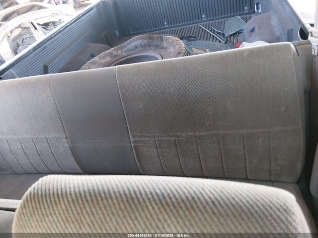 44163830 :رقم المزاد ، 3B7HC13Z9SM140946 vin ، 1995 Dodge Ram 1500 مزاد بيع