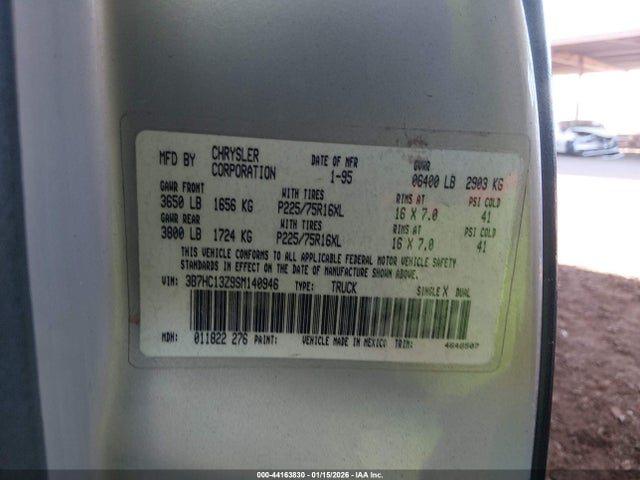 44163830 :رقم المزاد ، 3B7HC13Z9SM140946 vin ، 1995 Dodge Ram 1500 مزاد بيع