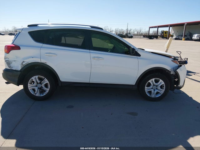 Toyota RAV4 LE 2014 JTMZFREV7EJ021119 Image 13