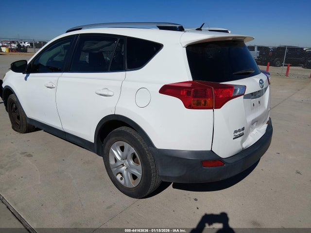 Toyota RAV4 LE 2014 JTMZFREV7EJ021119 Image 3