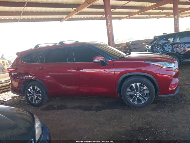 Toyota Highlander Xle 2021 5TDHZRAH3MS075974 Image 13