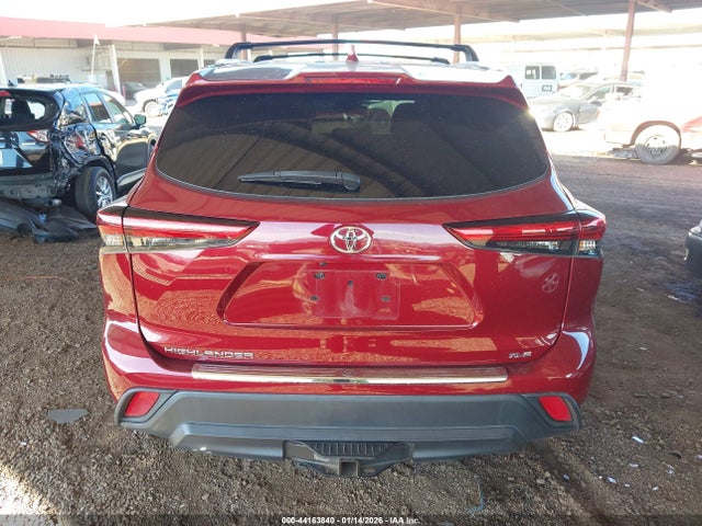Toyota Highlander Xle 2021 5TDHZRAH3MS075974 Image 16