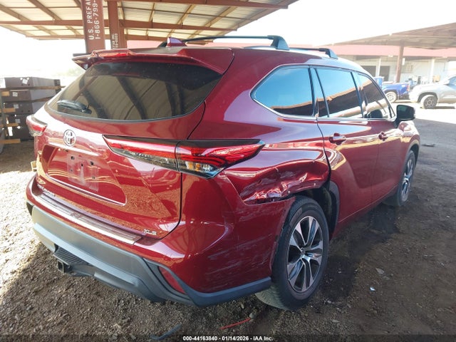 2021 TOYOTA HIGHLANDER 5TDHZRAH3MS075974 Photo 3