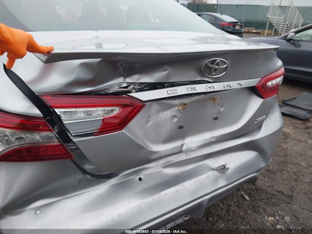 4T1B61HK6KU724835 Toyota CAMRY XSE