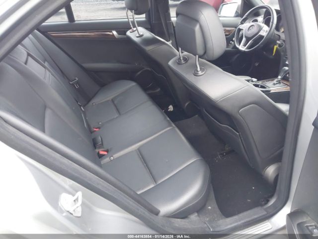 2012 MERCEDES-BENZ C 300 WDDGF8BBXCR198442 Photo 7