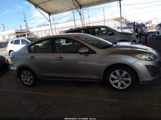2011 Mazda Mazda3 I Sport მანქანა იყიდება აუქციონზე, vin: JM1BL1UF1B1382590, აუქციონის ნომერი: 44163870