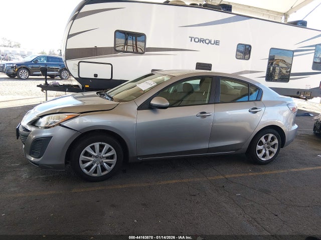 2011 Mazda Mazda3 I Sport მანქანა იყიდება აუქციონზე, vin: JM1BL1UF1B1382590, აუქციონის ნომერი: 44163870