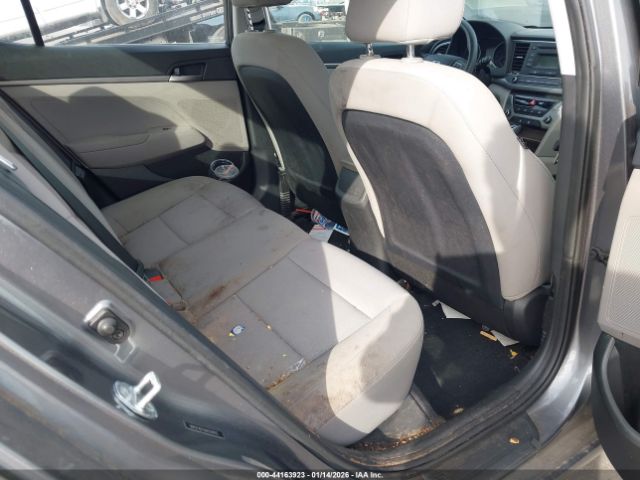 2018 HYUNDAI ELANTRA 5NPD74LF9JH332933 Photo 7