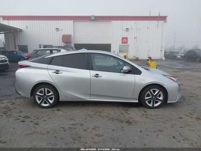 JTDKARFU1G3025311 Toyota Prius Four Touring