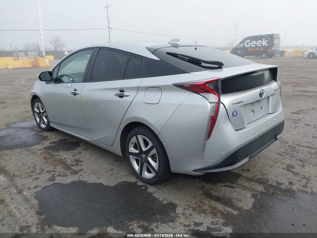 JTDKARFU1G3025311 Toyota Prius Four Touring