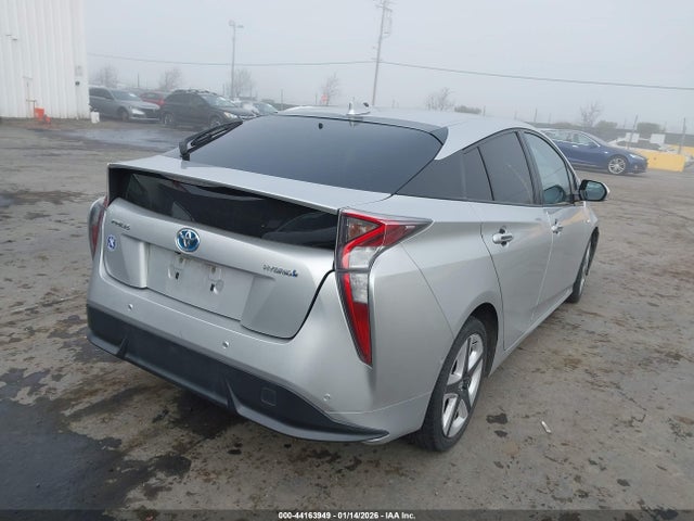 JTDKARFU1G3025311 Toyota Prius Four Touring