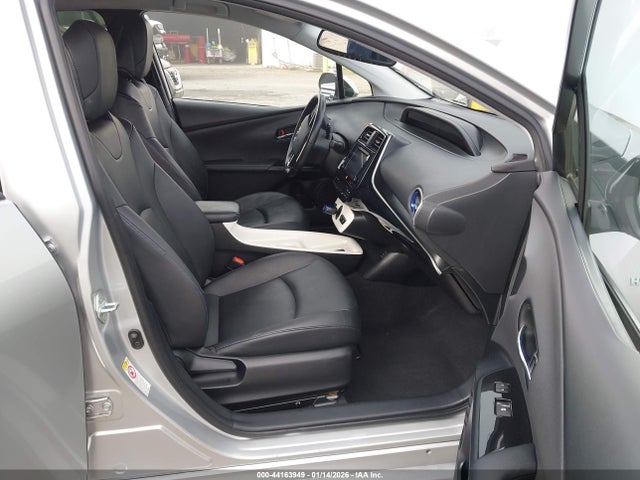 JTDKARFU1G3025311 Toyota Prius Four Touring