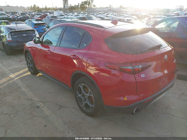 2019 ALFA ROMEO STELVIO ZASPAKAN7K7C35126 Photo 2