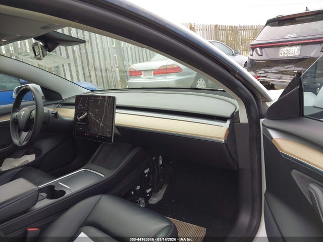 2021 TESLA MODEL 3 5YJ3E1EA3MF092783 Photo 4
