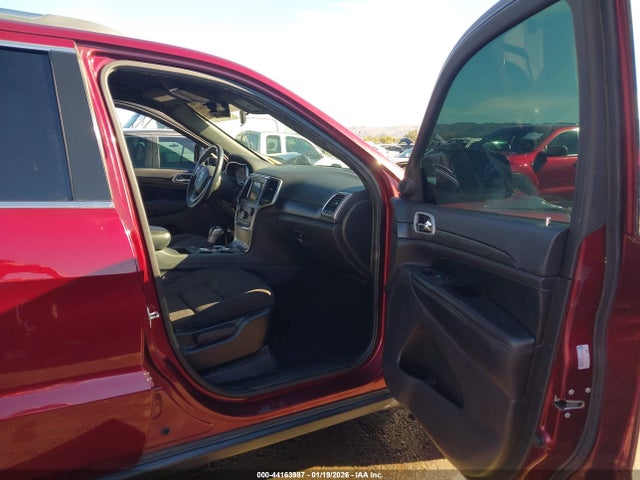 1C4RJEAG0LC245669 Jeep Grand Cherokee Laredo E 4x2