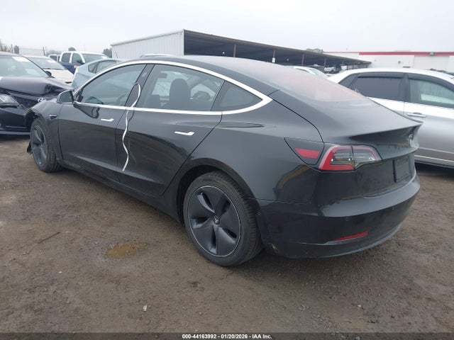 2018 TESLA MODEL 3 5YJ3E1EB4JF070814 Photo 2