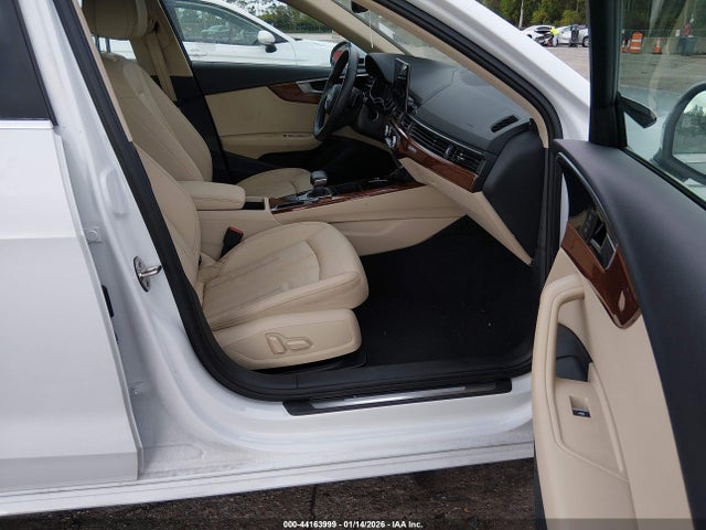 2022 AUDI A4 WAUABAF4XNA004599 Photo 4