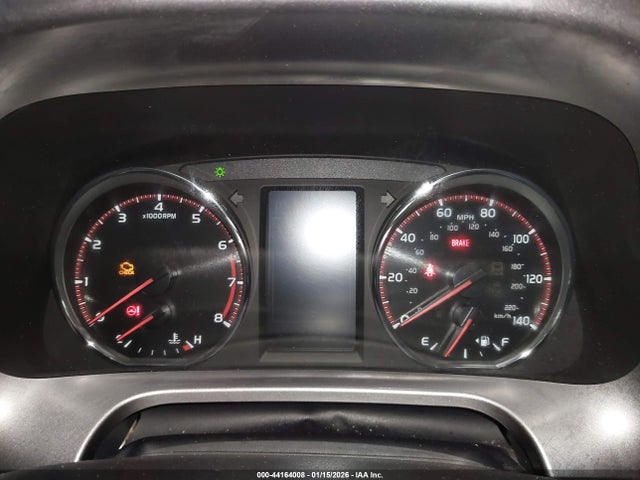 Toyota RAV4 SE 2018 JTMNFREV6JJ192548 Image 7