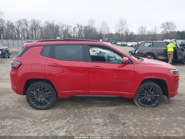 44164013 :رقم المزاد ، 3C4NJDCB6NT204299 vin ، 2022 Jeep Compass (red) Edition 4x4 مزاد بيع