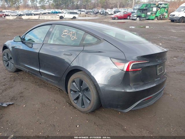 2024 TESLA MODEL 3 5YJ3E1EA4RF768116 Photo 2