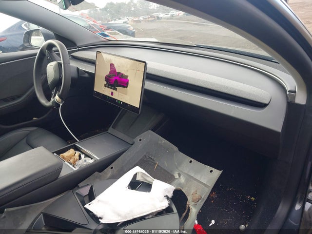 2024 TESLA MODEL 3 5YJ3E1EA4RF768116 Photo 4