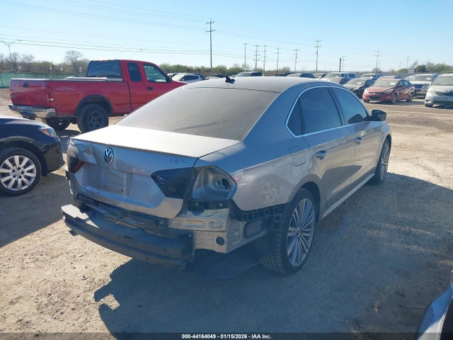 44164049 :رقم المزاد ، 1VWBS7A38EC084172 vin ، 2014 Volkswagen Passat 1.8t Sport مزاد بيع