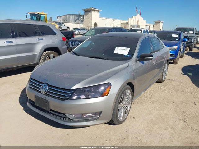 44164049 :رقم المزاد ، 1VWBS7A38EC084172 vin ، 2014 Volkswagen Passat 1.8t Sport مزاد بيع