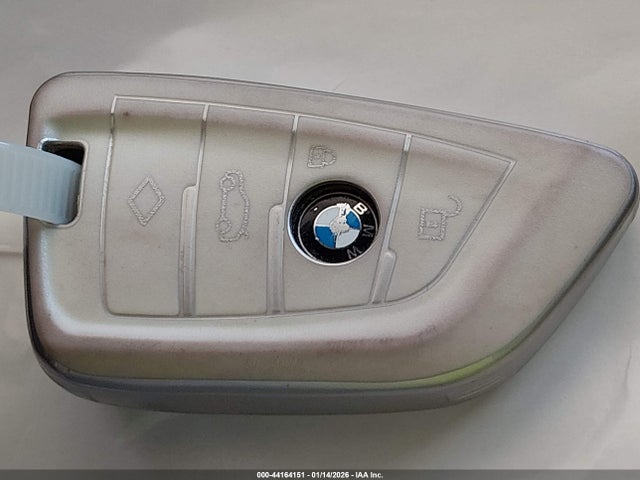 2017 BMW X1 WBXHT3C3XH5F85868 Photo 10