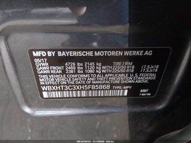 2017 BMW X1 WBXHT3C3XH5F85868 Photo 8