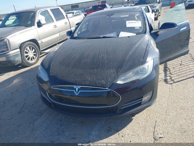 2014 Tesla Model S P85 მანქანა იყიდება აუქციონზე, vin: 5YJSA1H13EFP39784, აუქციონის ნომერი: 44164172