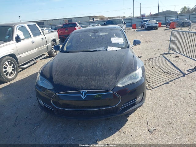 2014 Tesla Model S P85 მანქანა იყიდება აუქციონზე, vin: 5YJSA1H13EFP39784, აუქციონის ნომერი: 44164172