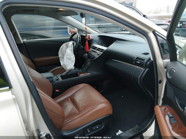 44164186 :رقم المزاد ، 2T2BC1BA7FC005797 vin ، 2015 Lexus Rx 450h مزاد بيع
