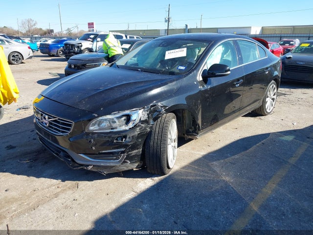 2018 VOLVO S60 INSCRIPTION LYV402TM2JB178976 Photo 1