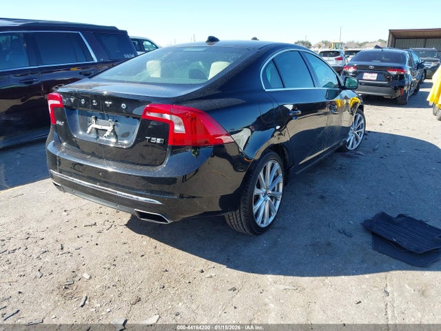 2018 VOLVO S60 INSCRIPTION LYV402TM2JB178976 Photo 3