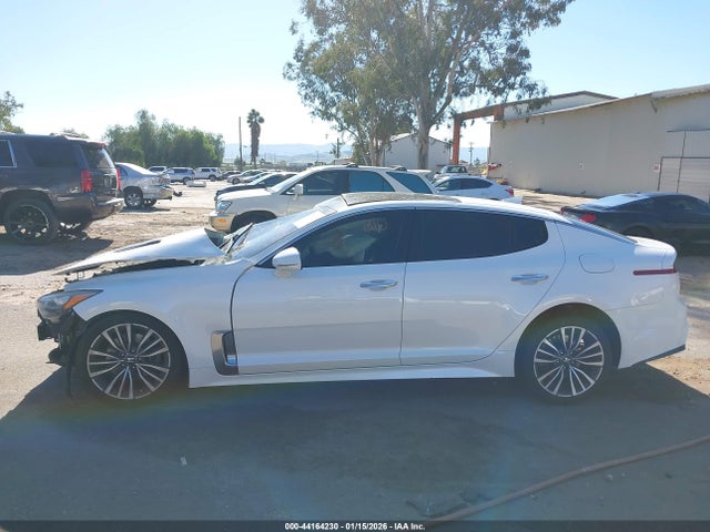 KIA Stinger Premium 2018 KNAE25LA4J6011192 Image 13