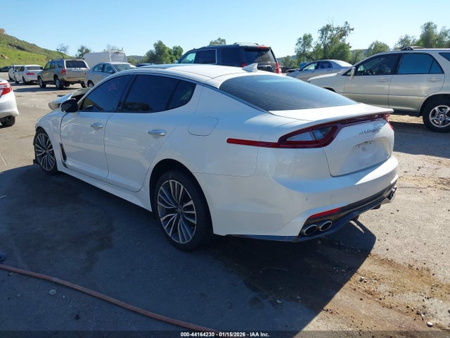 2018 KIA STINGER KNAE25LA4J6011192 Photo 2