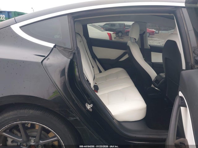 2019 TESLA MODEL 3 5YJ3E1EA3KF431443 Photo 7