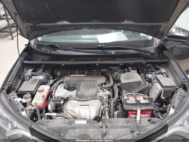 2T3BFREV9GW467522 Toyota RAV4 LE