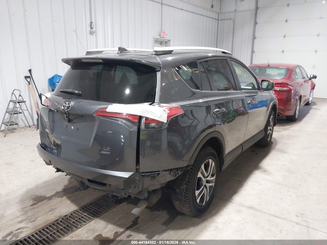 2T3BFREV9GW467522 Toyota RAV4 LE