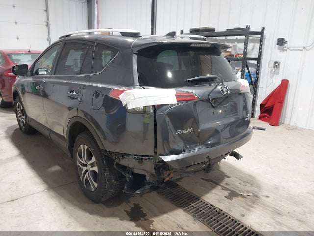 2T3BFREV9GW467522 Toyota RAV4 LE