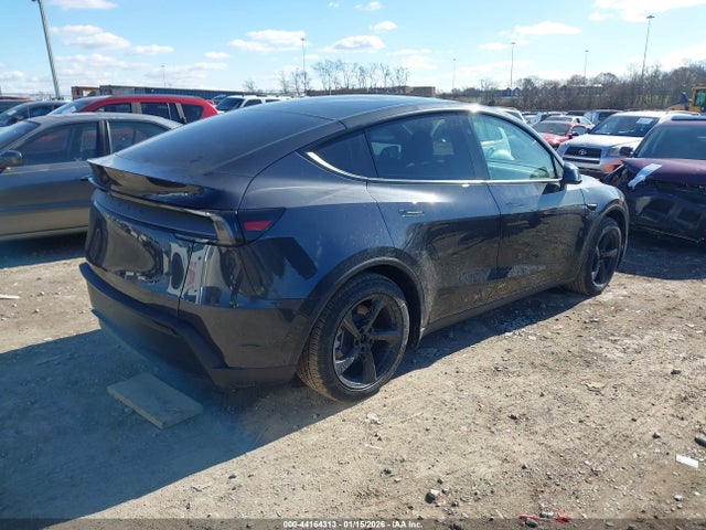 2026 TESLA MODEL Y 7SAYGDED5TF387106 Photo 3